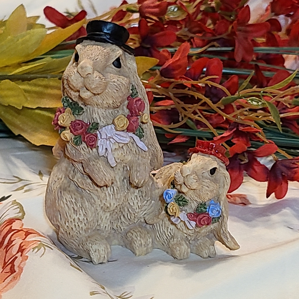 Little bunny figurine for sale knick knack